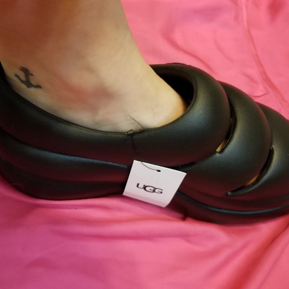 Ugg sport yeah clog